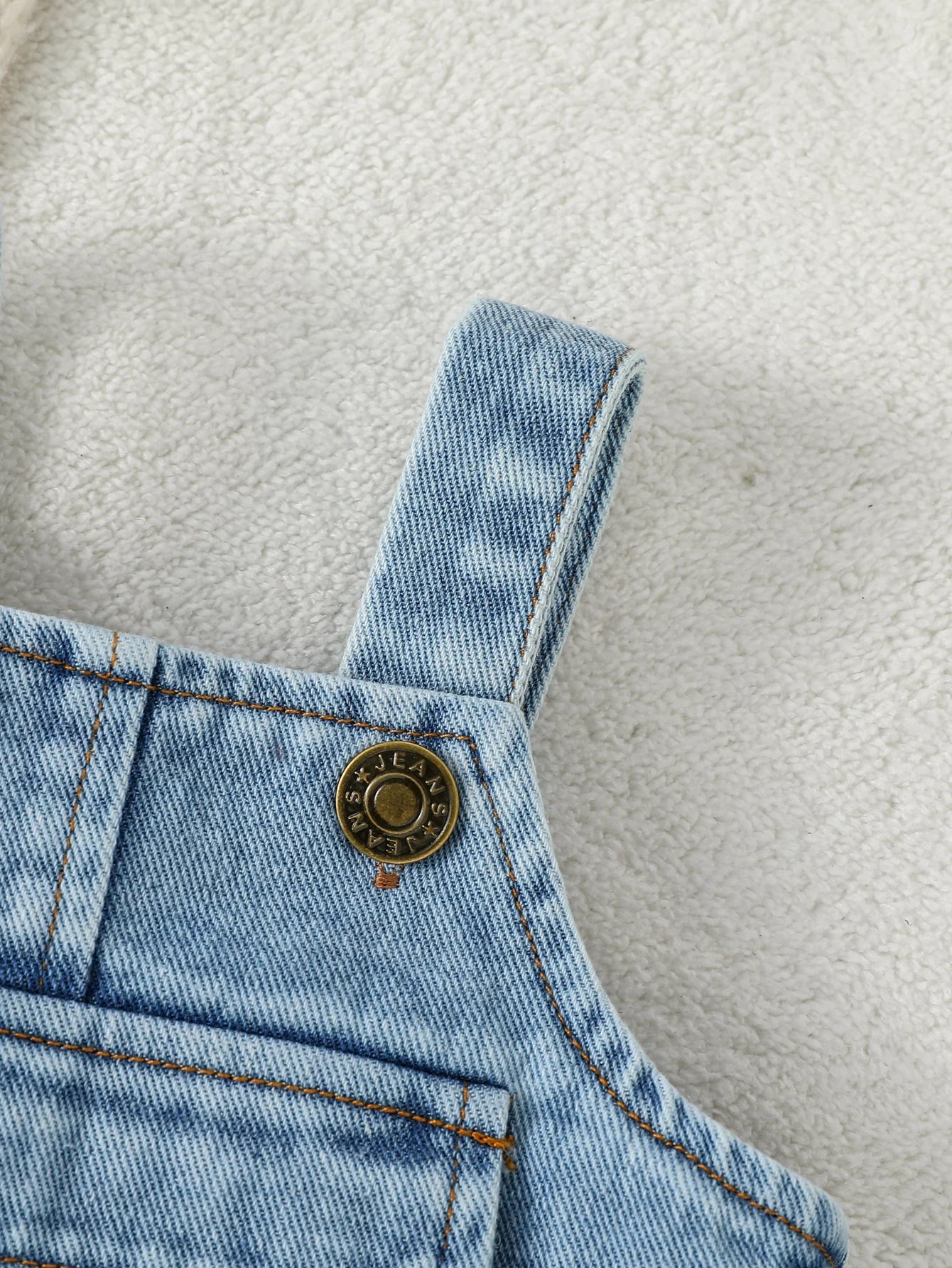 2Pcs Baby Clothing Set - Long Sleeve Top & Romper for Newborns - MamaNest